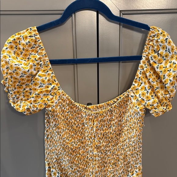 Faithfull The Brand Daisy Floral Smocked Della Jumpsuit sz small - Picture 2 of 14